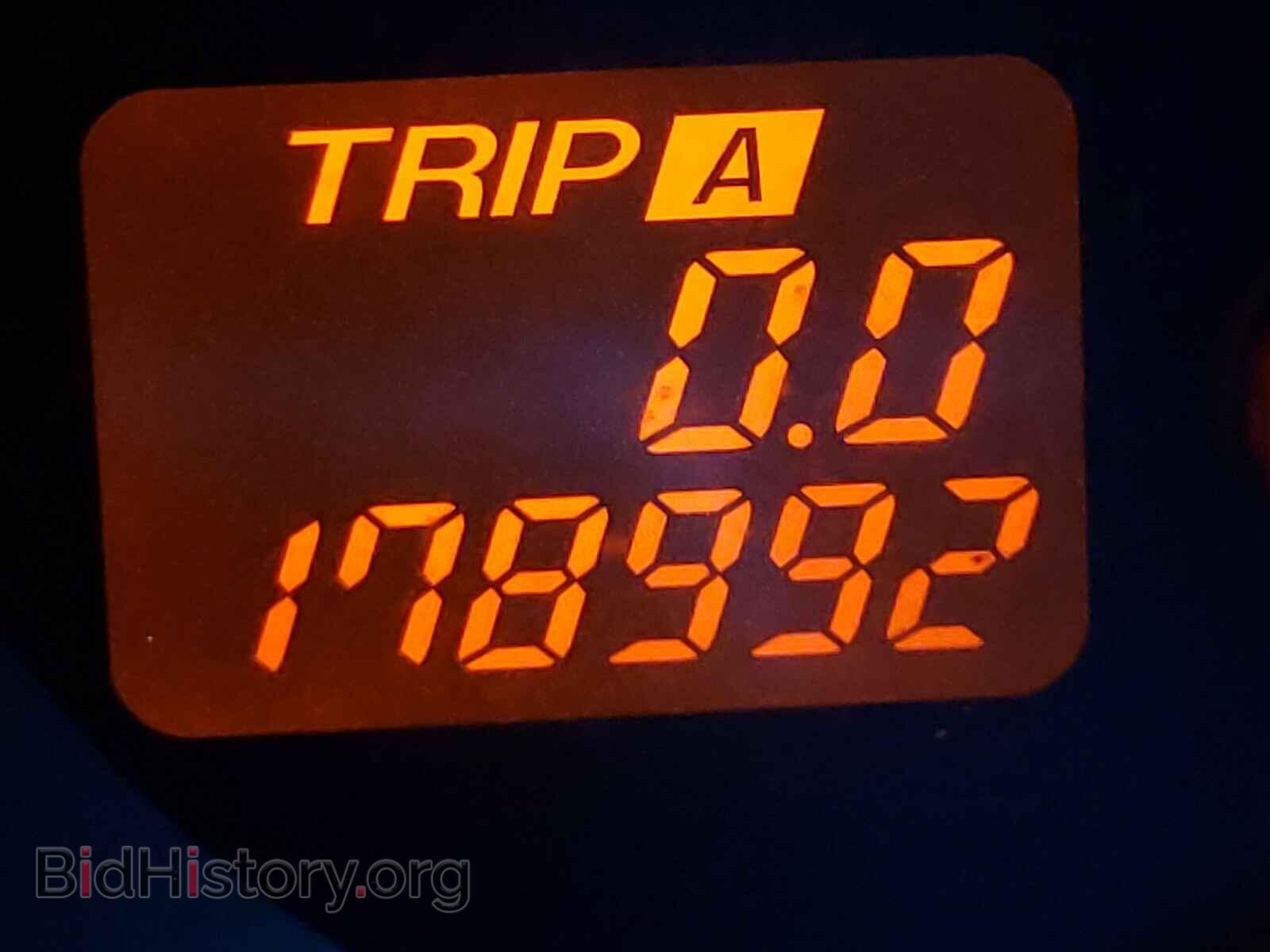 2008 MAZDA 3 - VIN: JM1BK343581854710 - Фото 8