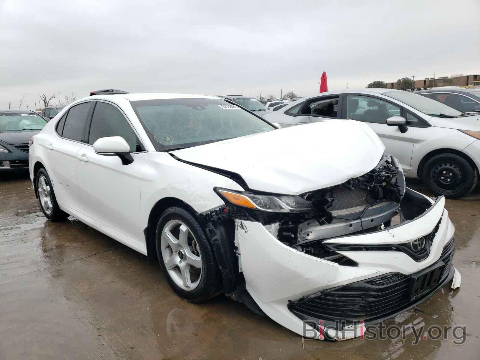 Photo 4T1B11HK6JU626644 - TOYOTA CAMRY 2018