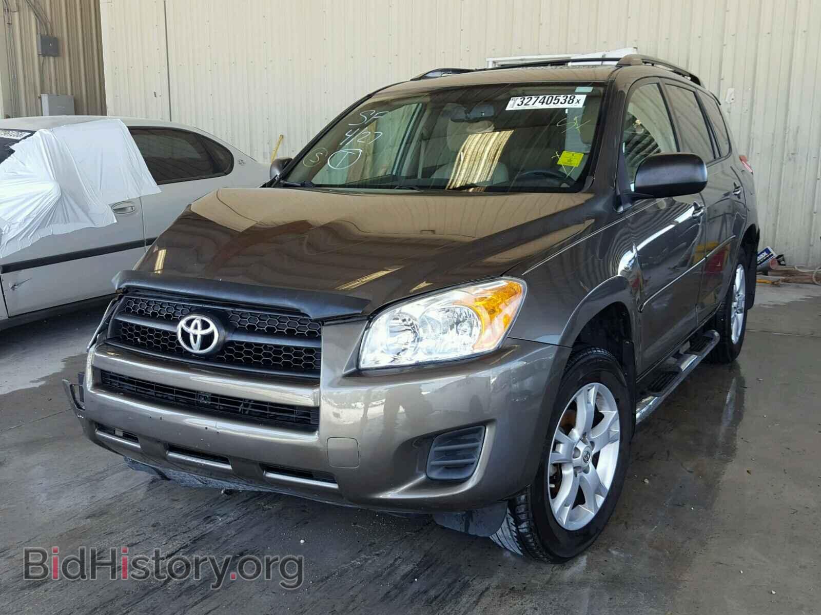 2011 TOYOTA RAV4 - VIN: 2T3ZF4DV8BW070010 - Фото 2