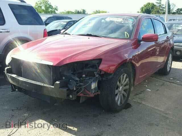 2013 CHRYSLER 200 - VIN: 1C3CCBBB9DN623211 - Фото 2