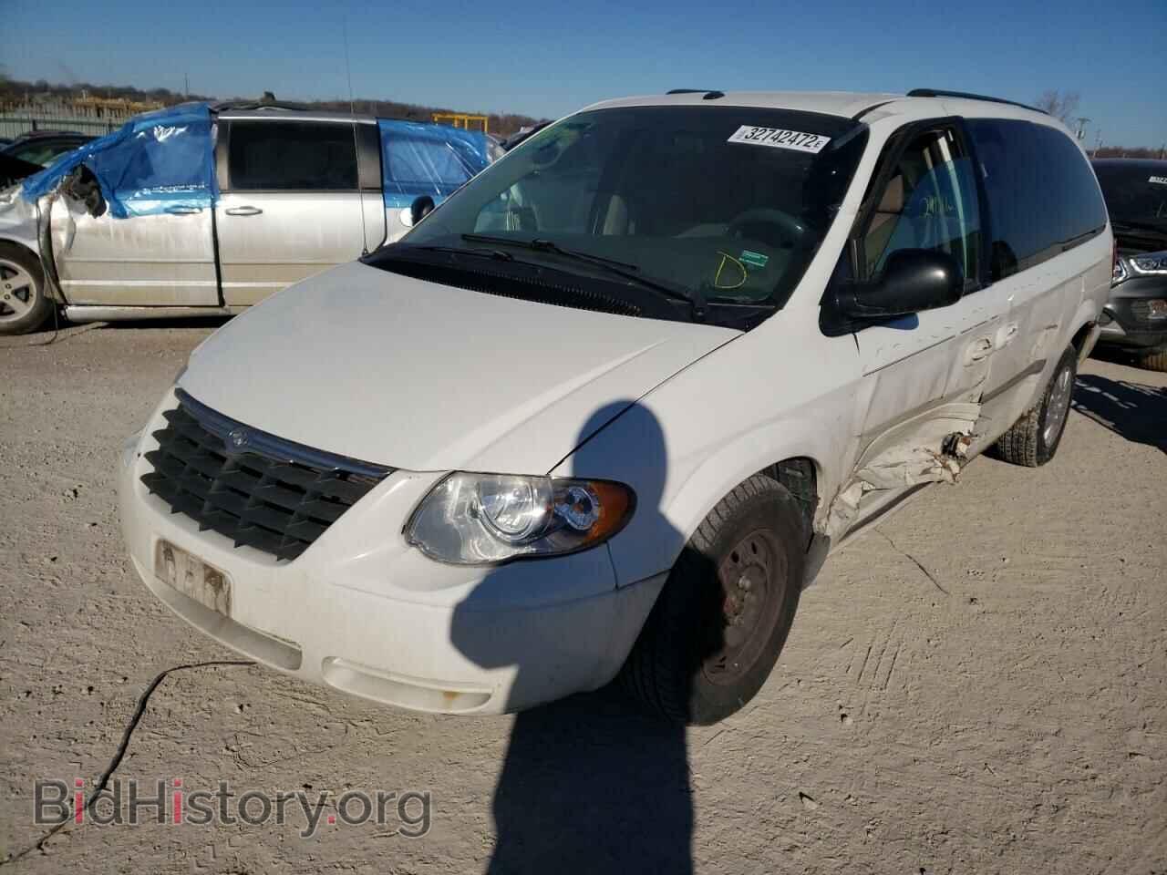 2006 CHRYSLER MINIVAN - VIN: 2A4GP44R06R897386 - Фото 2
