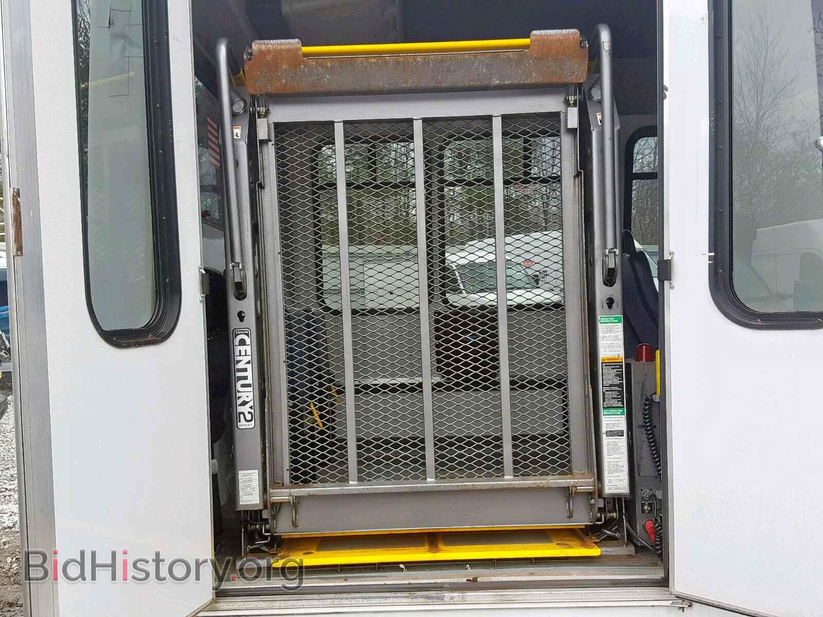 2009 FORD ECONOLINE - VIN: 1FDEE35S09DA15697 - Фото 6