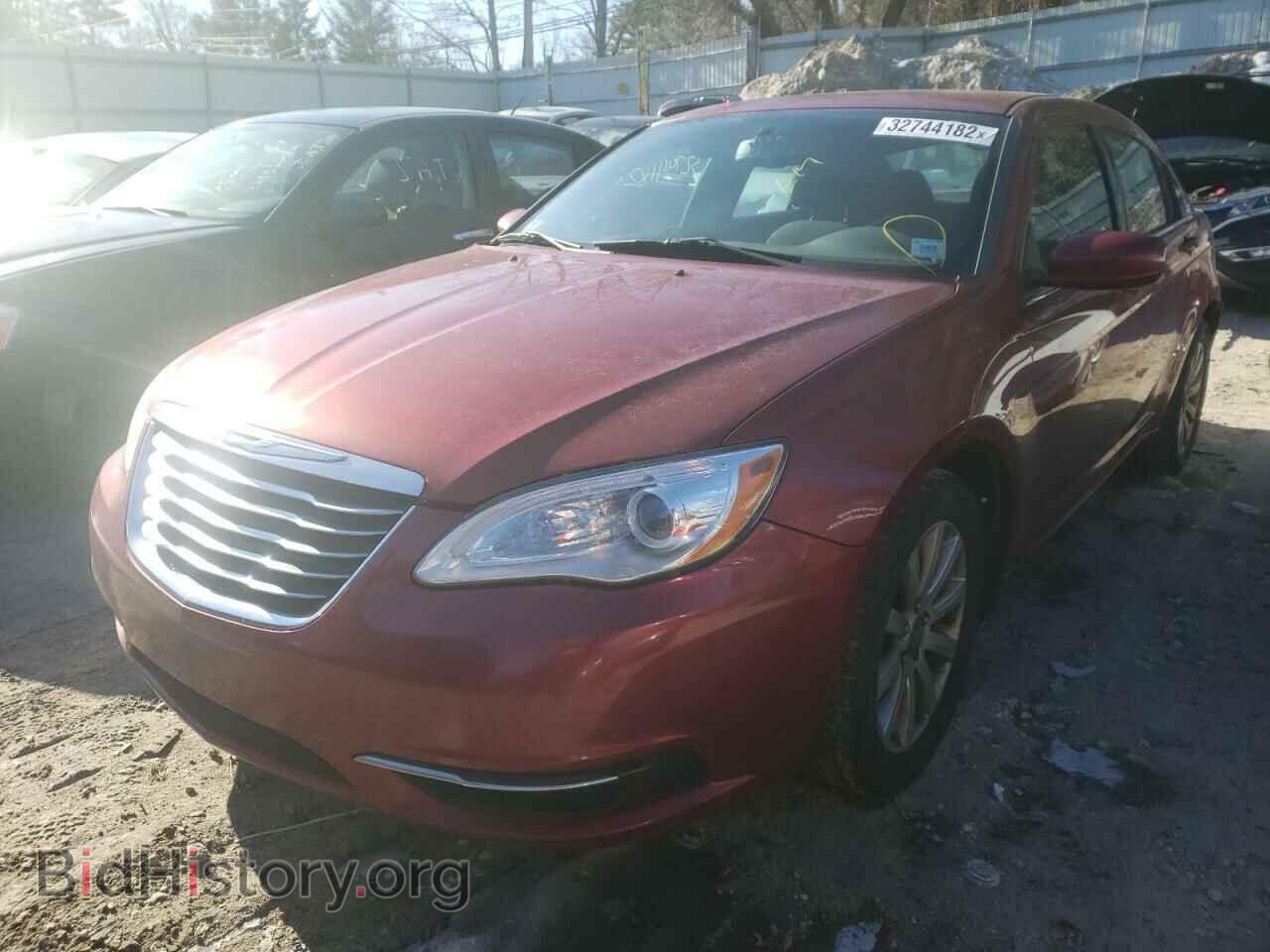 2012 CHRYSLER 200 - VIN: 1C3CCBBB0CN298642 - Фото 2