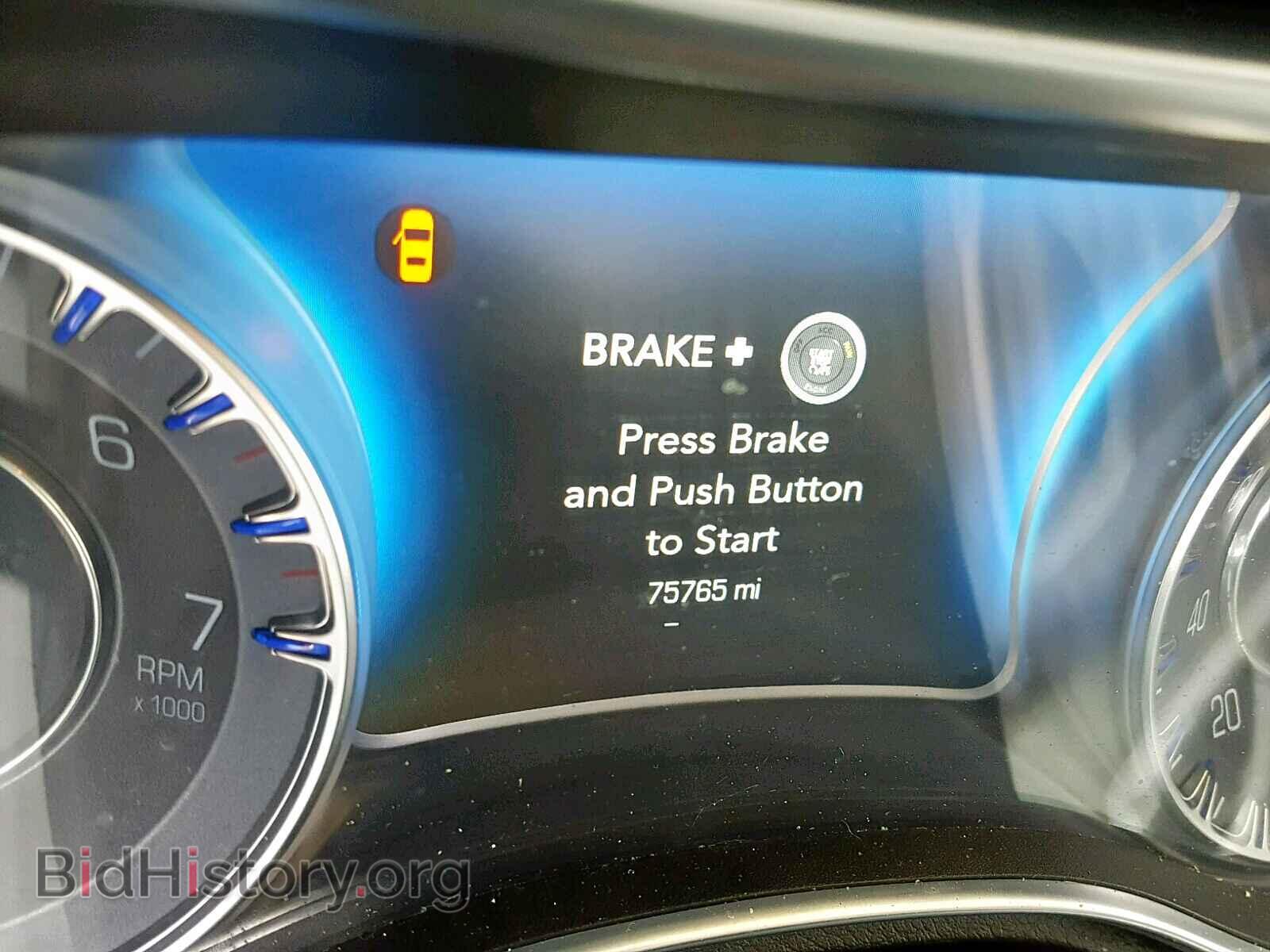 2016 CHRYSLER 300 - VIN: 2C3CCAKG9GH244261 - Фото 8