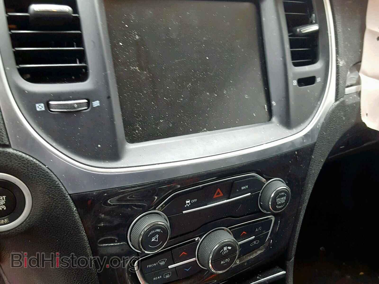 2016 CHRYSLER 300 - VIN: 2C3CCAKG9GH244261 - Фото 9