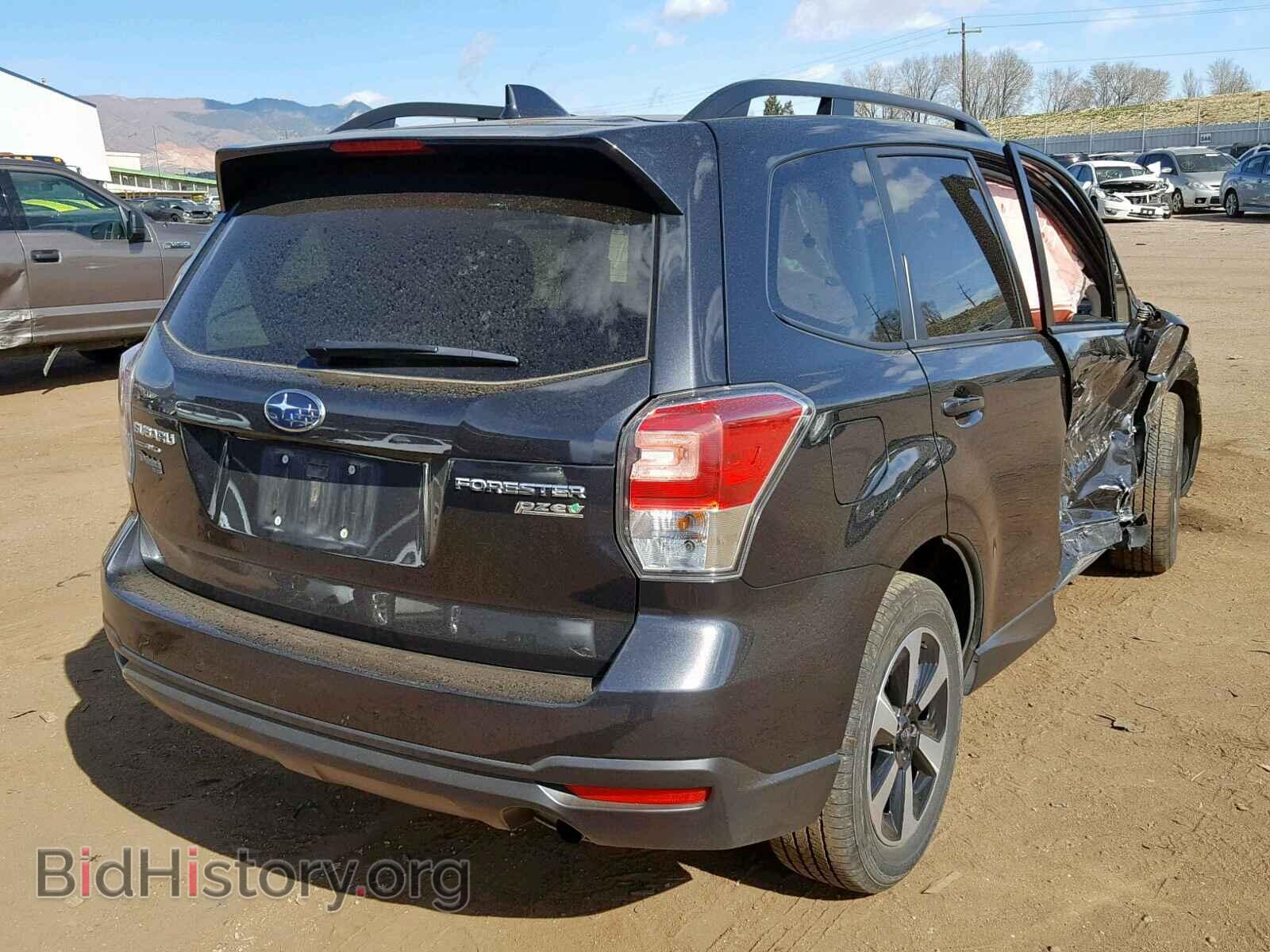 2017 SUBARU FORESTER - VIN: JF2SJAEC9HH492153 - Фото 4