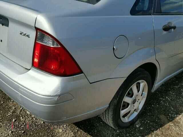 2005 FORD FOCUS - VIN: 1FAFP34N85W247760 - Фото 10