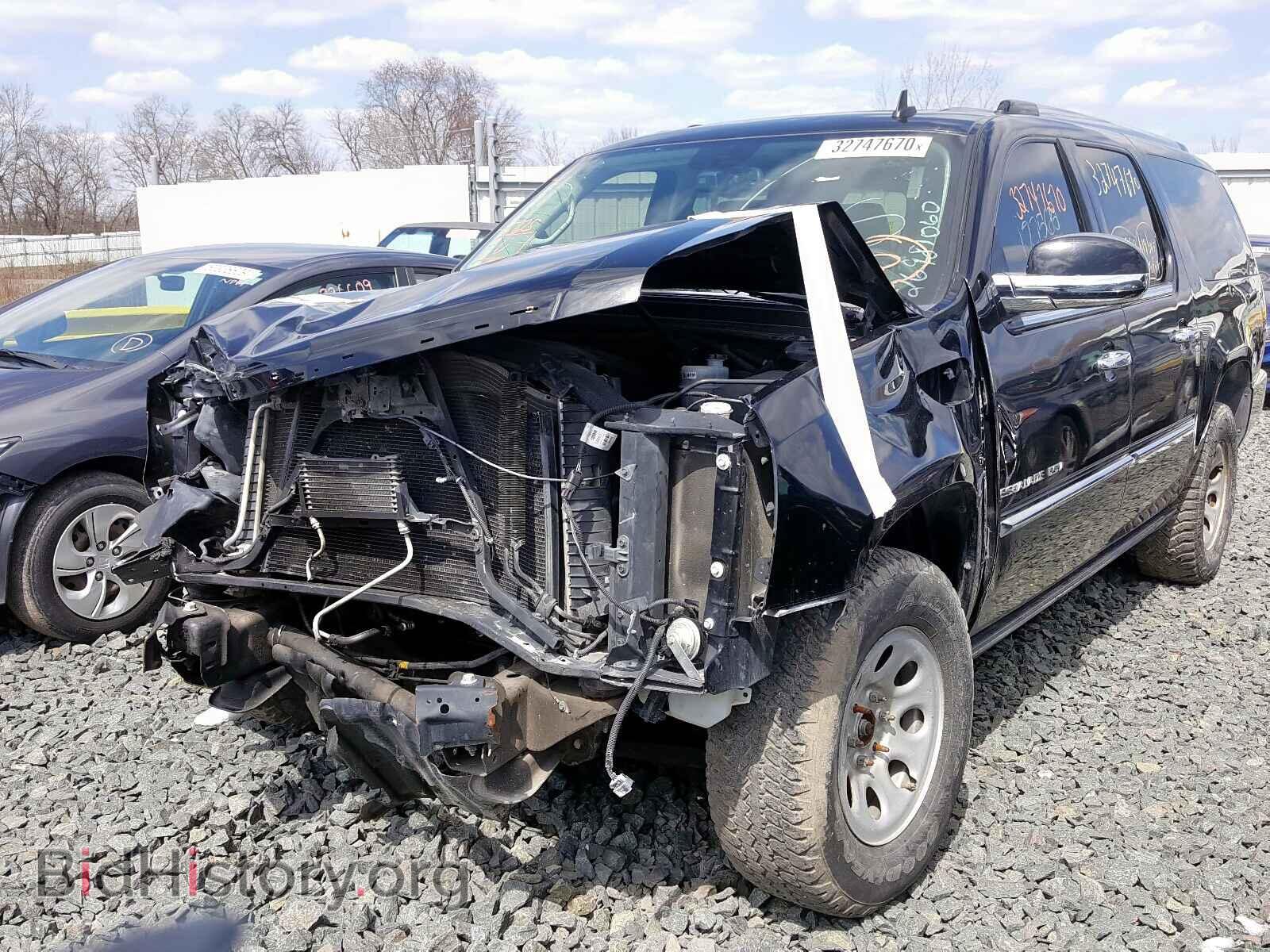 2011 CADILLAC ESCALADE - VIN: 1GYS4KEF0BR310941 - Фото 2