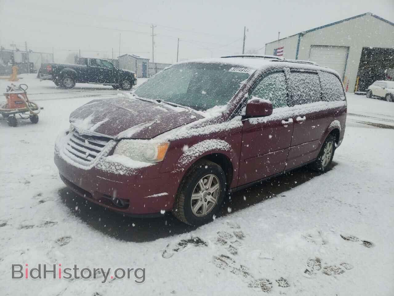 2008 CHRYSLER MINIVAN - VIN: 2A8HR54P08R650731 - Фото 2