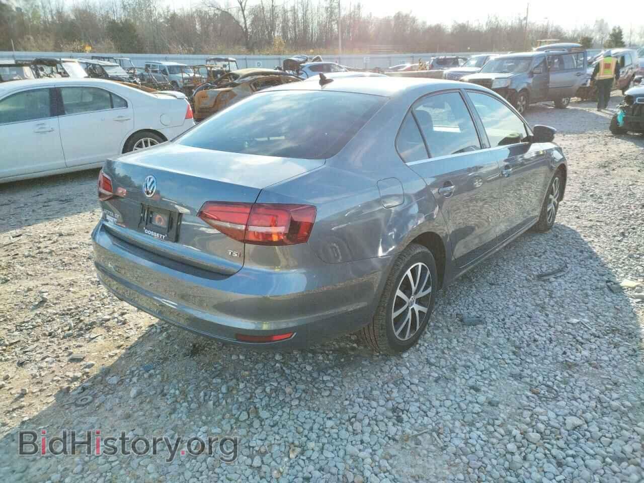 2017 VOLKSWAGEN JETTA - VIN: 3VWDB7AJ4HM367095 - Фото 4
