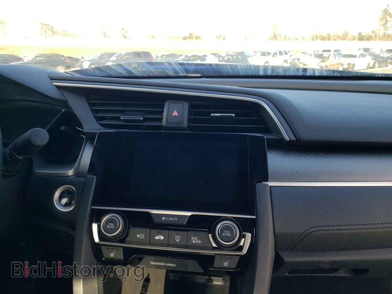 2018 HONDA CIVIC - VIN: 2HGFC3B32JH356832 - Фото 9