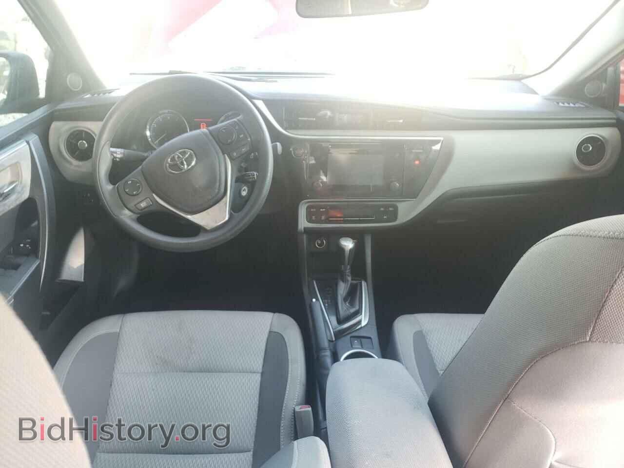 2017 TOYOTA COROLLA - VIN: 2T1BURHEXHC820461 - Фото 9
