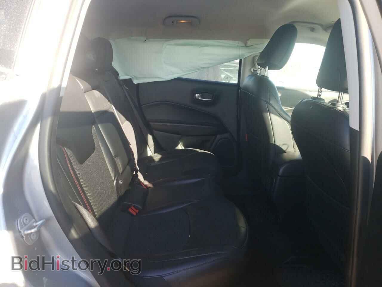 2019 JEEP COMPASS - VIN: 3C4NJDDB2KT799372 - Фото 6