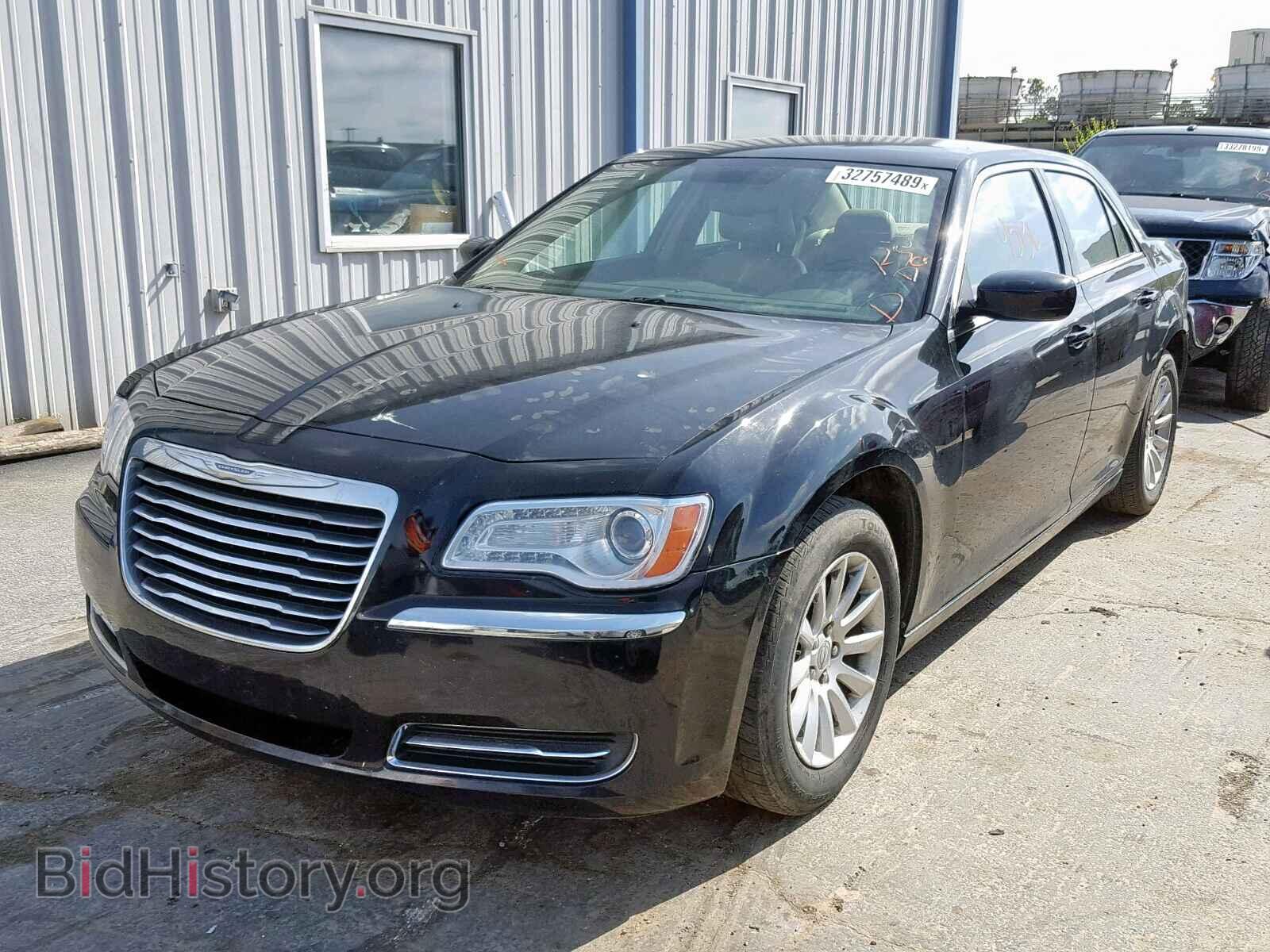2013 CHRYSLER 300 - VIN: 2C3CCAAG2DH658401 - Photo 2