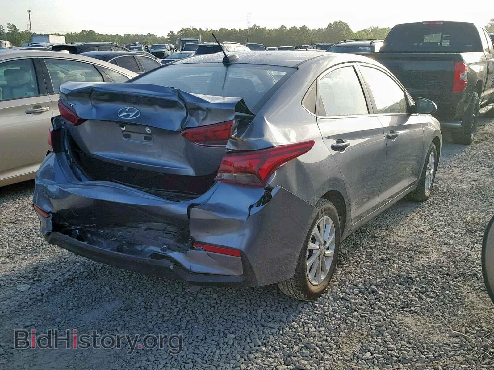 2019 HYUNDAI ACCENT - VIN: 3KPC24A36KE051763 - Фото 4