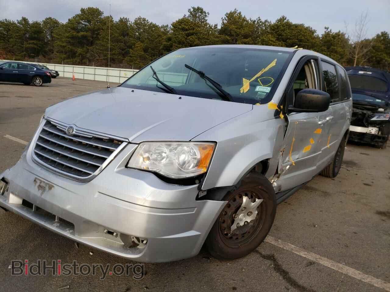 2010 CHRYSLER MINIVAN - VIN: 2A4RR4DE5AR108321 - Photo 2