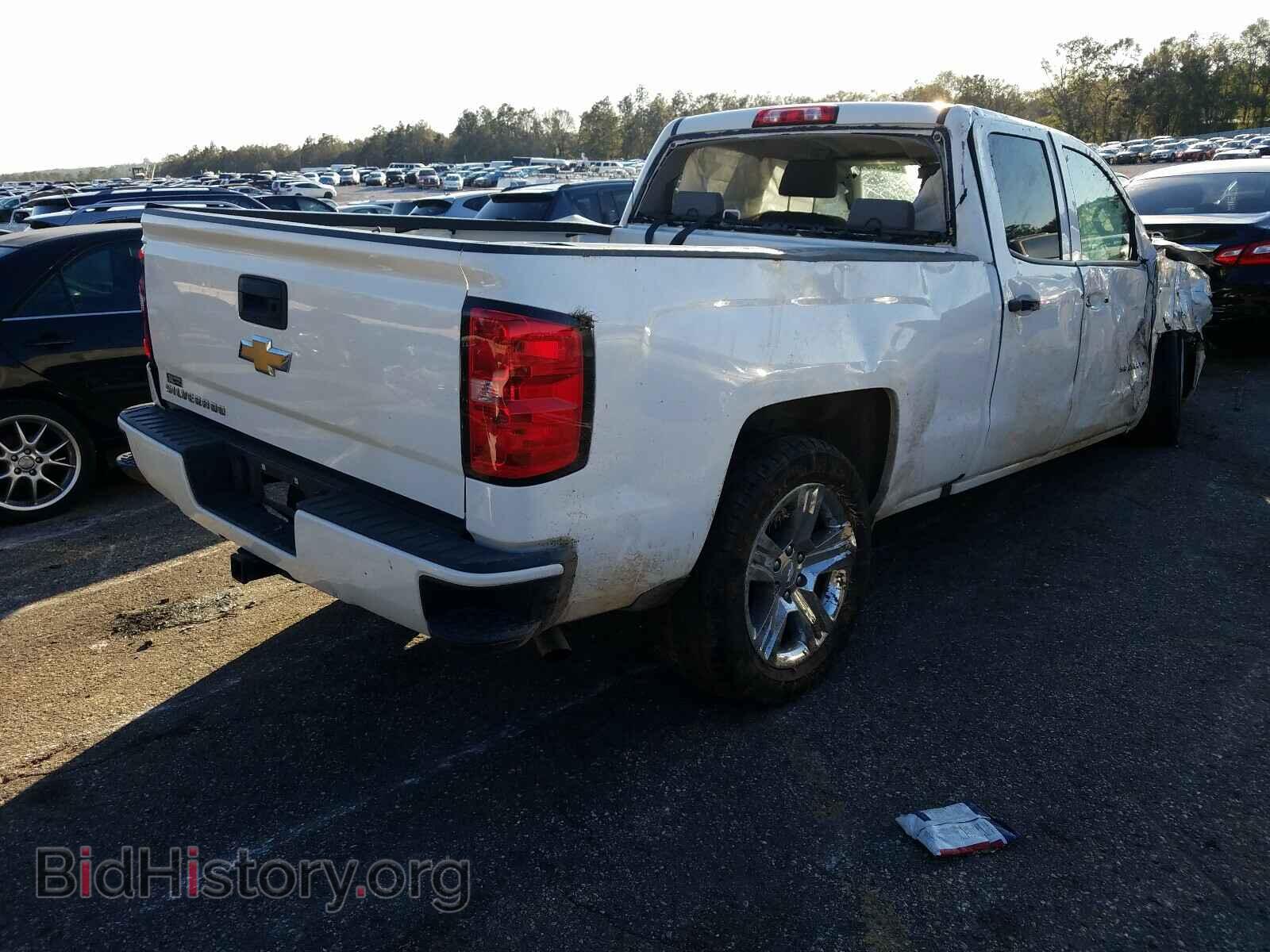 2018 CHEVROLET SILVERADO - VIN: 1GCRCPEC9JZ226478 - Фото 4