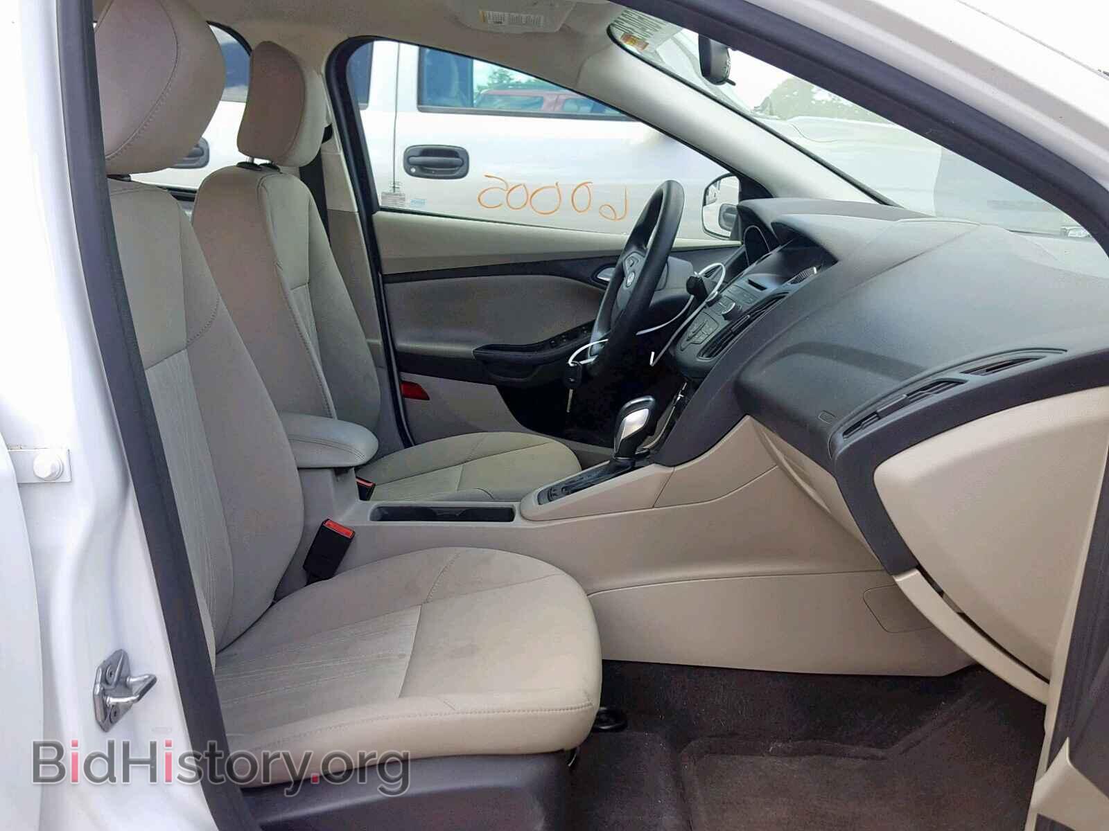 2016 FORD FOCUS SE - VIN: 1FADP3F2XGL264803 - Фото 5