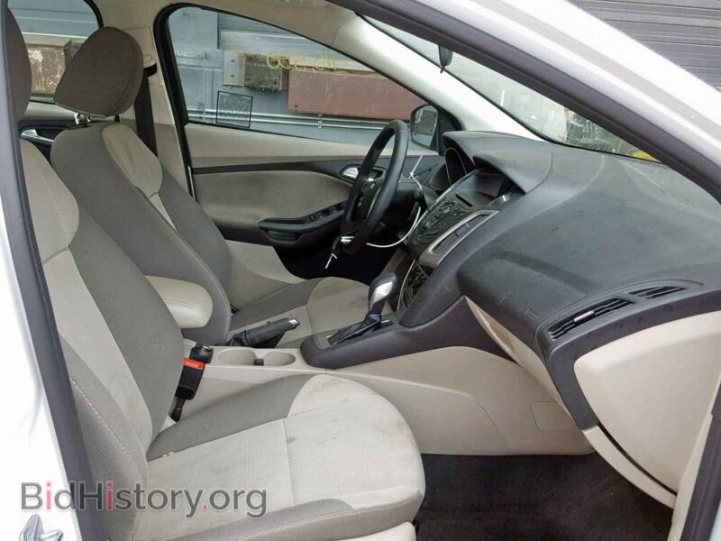2014 Ford FOCUS SE (VIN 1FADP3F20EL432946) — фото 5 из 10