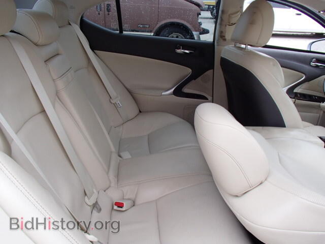 2010 LEXUS IS250 - VIN: JTHBF5C25A5110207 - Фото 6