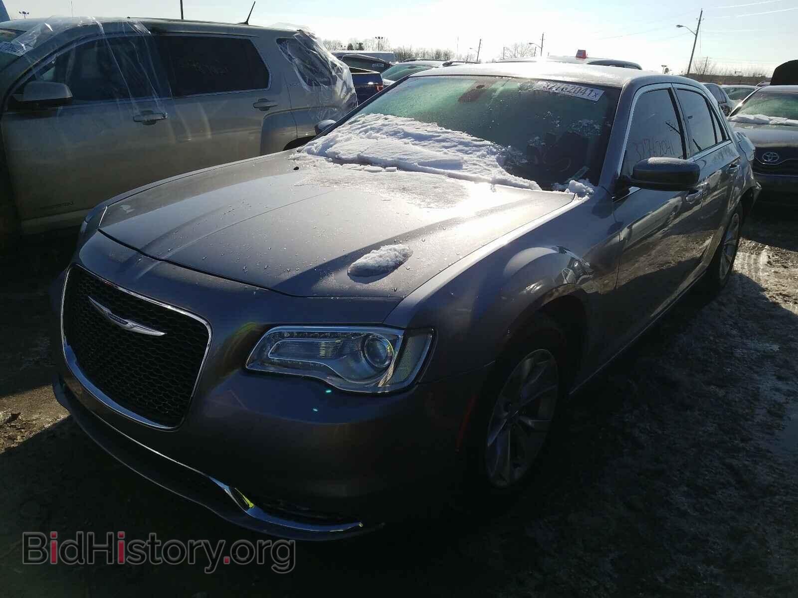 2015 CHRYSLER 300 - VIN: 2C3CCAAG6FH921976 - Фото 2