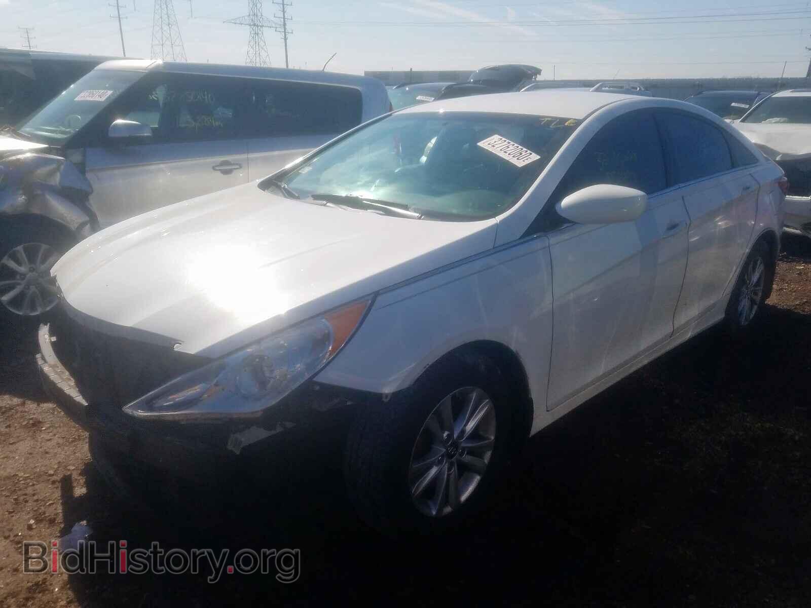 2013 HYUNDAI SONATA - VIN: 5NPEB4AC7DH775775 - Фото 2