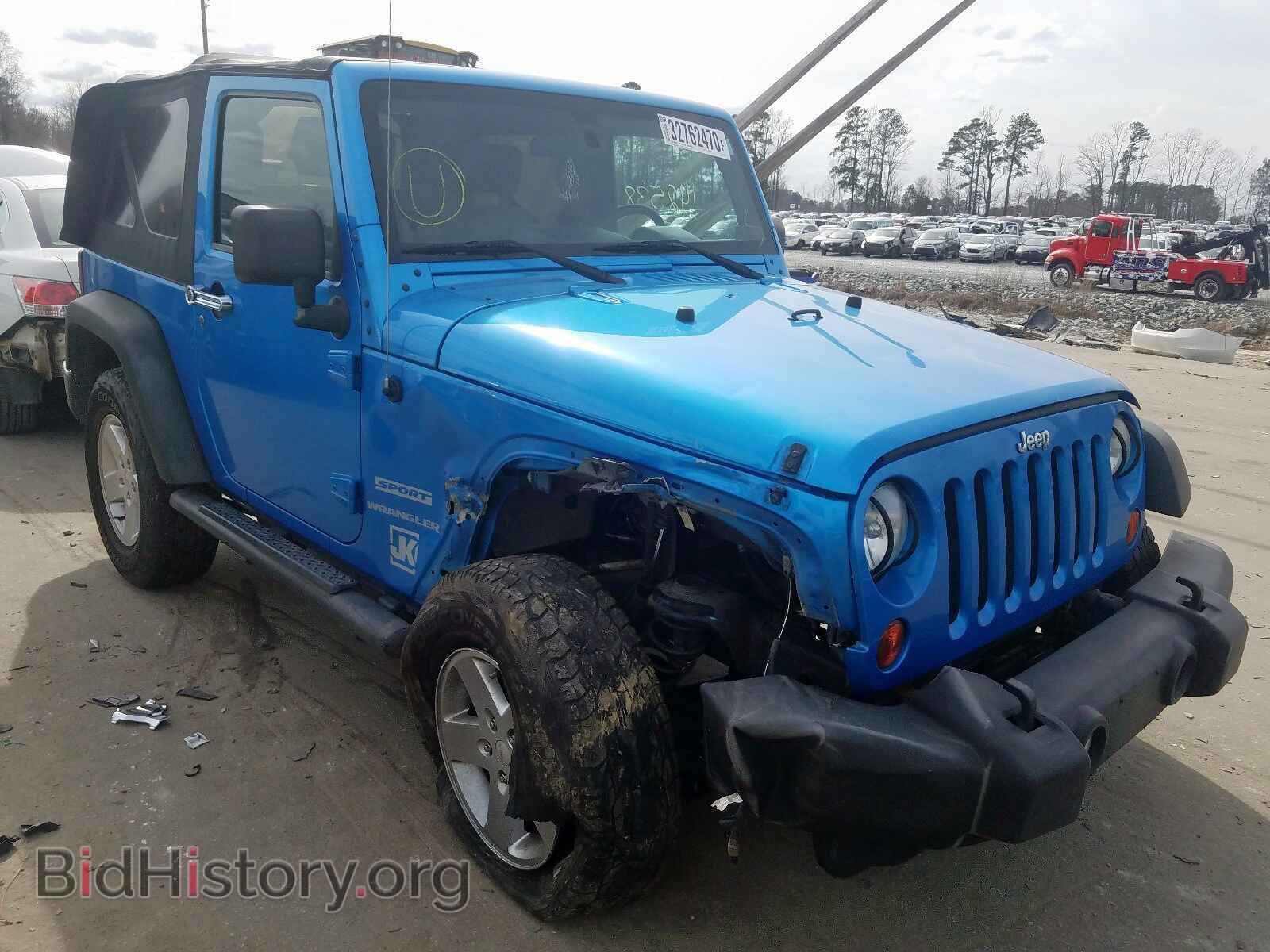 Photo 1J4AA2D18AL112636 - JEEP WRANGLER 2010