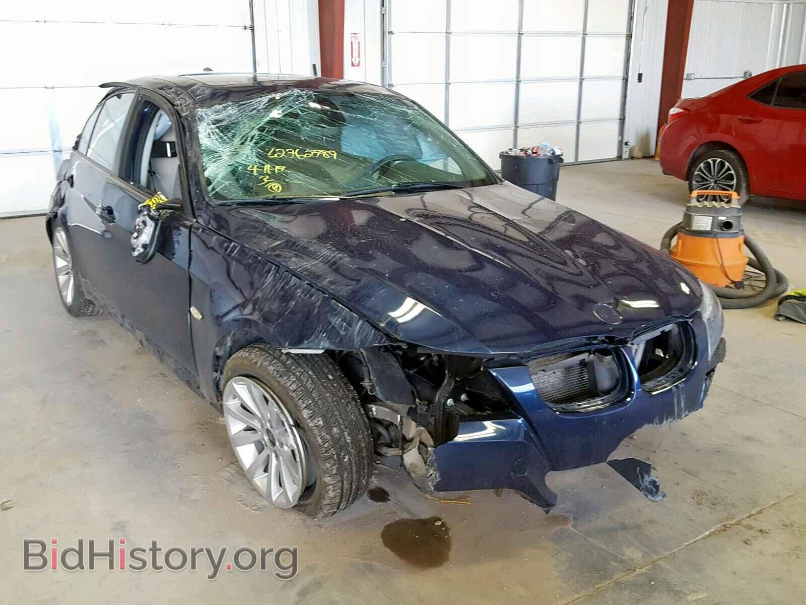 Фотография WBAPH7C55BE126445 - BMW 328 I 2011