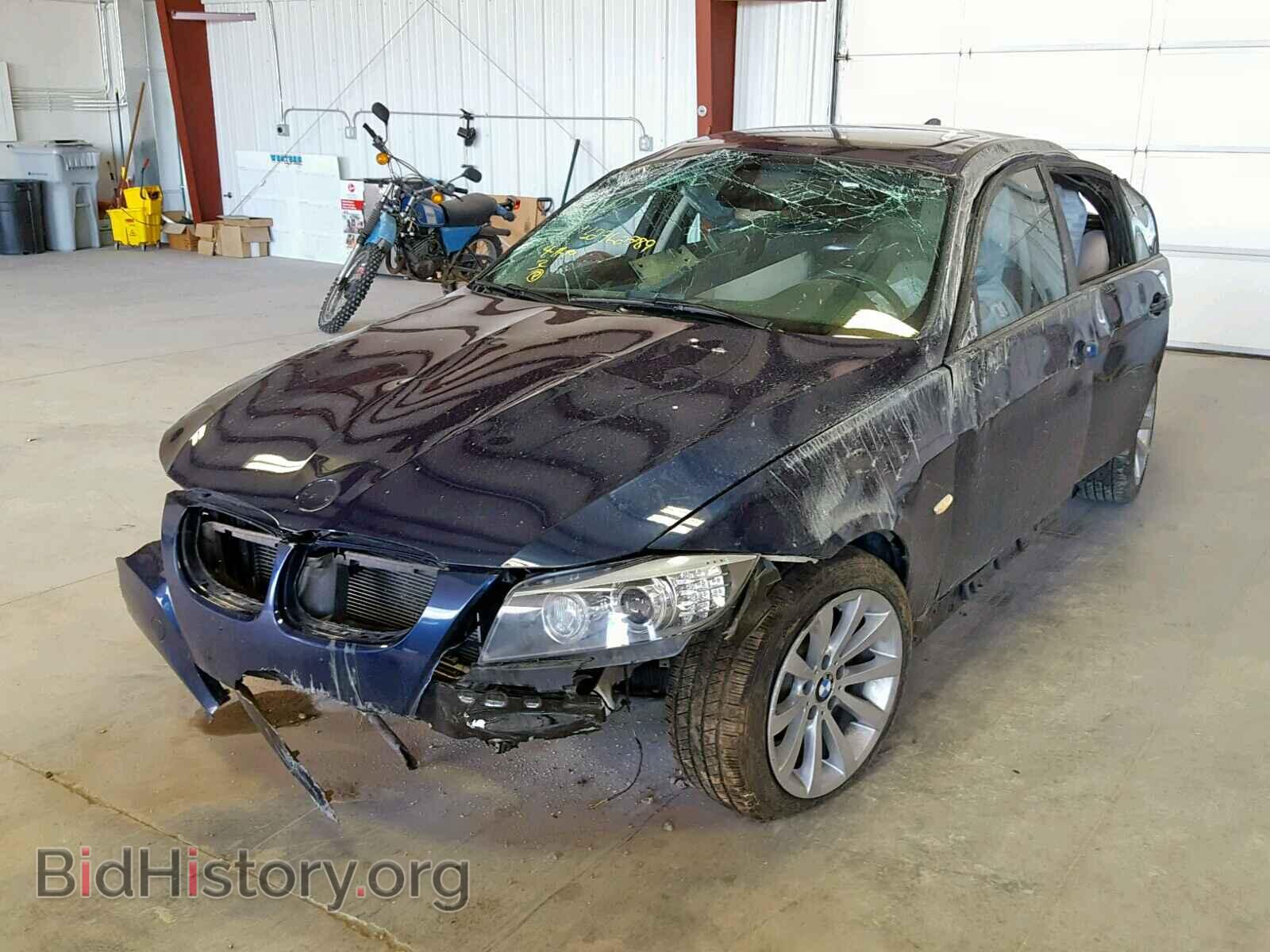 2011 BMW 328 I - VIN: WBAPH7C55BE126445 - Фото 2