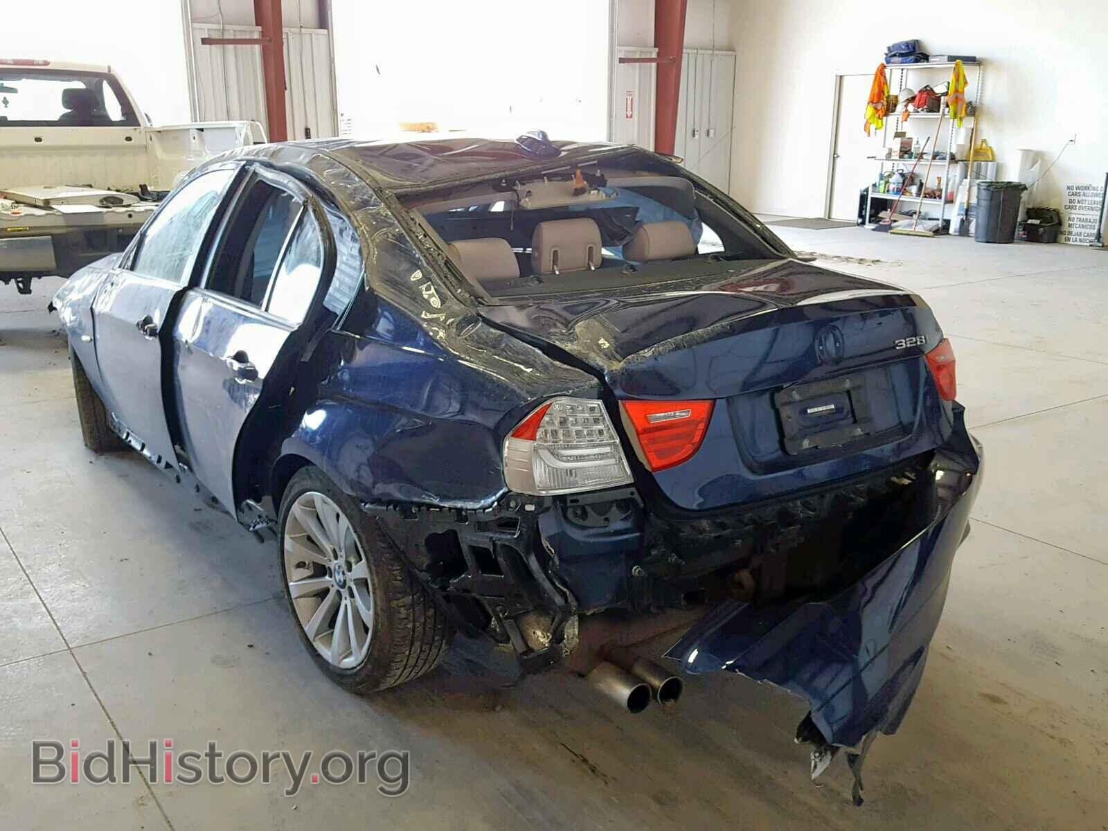 2011 BMW 328 I - VIN: WBAPH7C55BE126445 - Фото 3