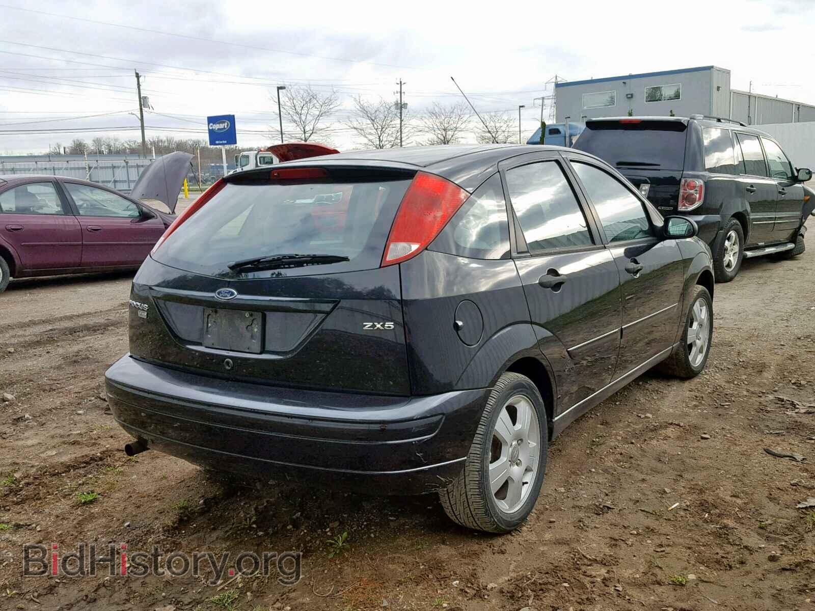 2005 FORD FOCUS - VIN: 3FAFP37NX5R146363 - Фото 4