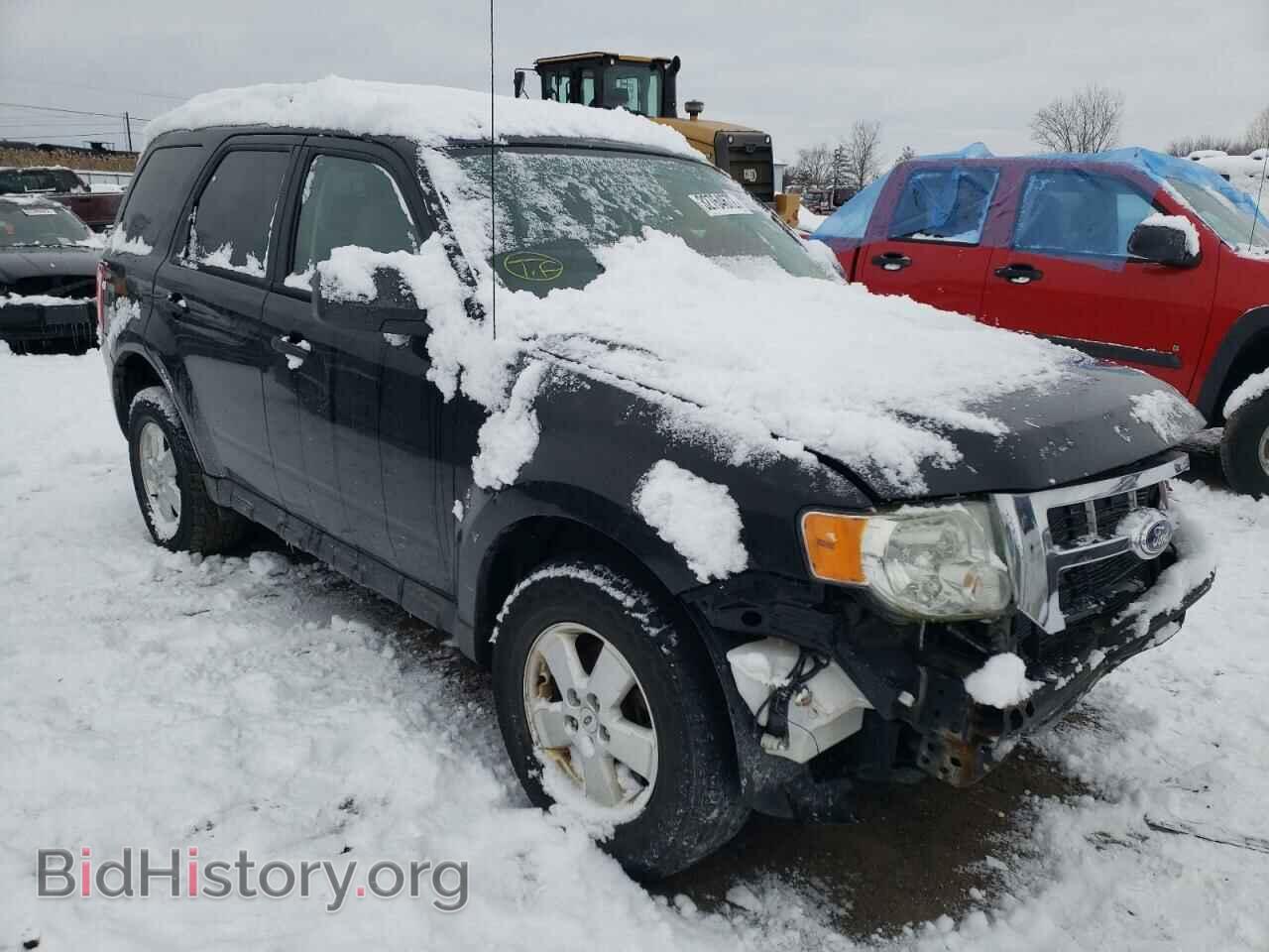 Фотография 1FMCU0D74BKA29612 - FORD ESCAPE 2011