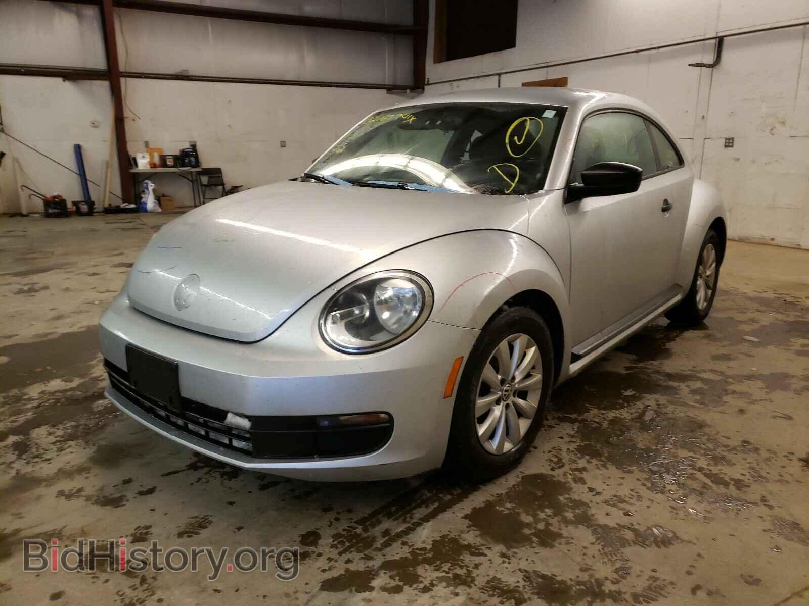2014 VOLKSWAGEN BEETLE - VIN: 3VWFP7AT5EM623655 - Фото 2