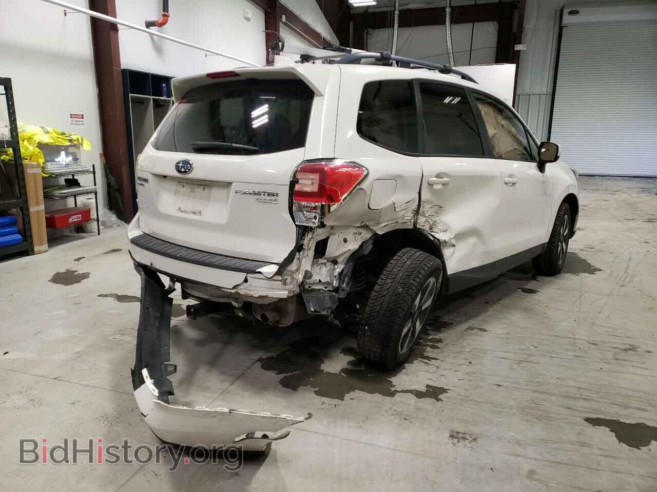 2017 SUBARU FORESTER - VIN: JF2SJAEC2HH529012 - Photo 4