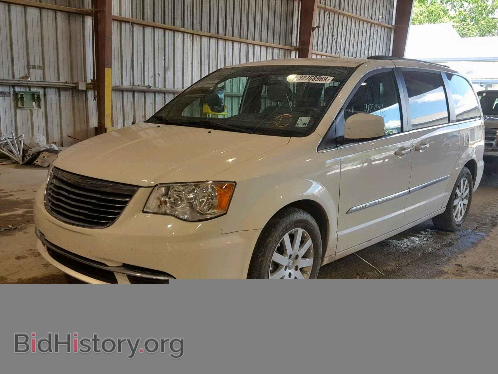 2013 CHRYSLER TOWN & COU - VIN: 2C4RC1BG8DR622825 - Фото 2