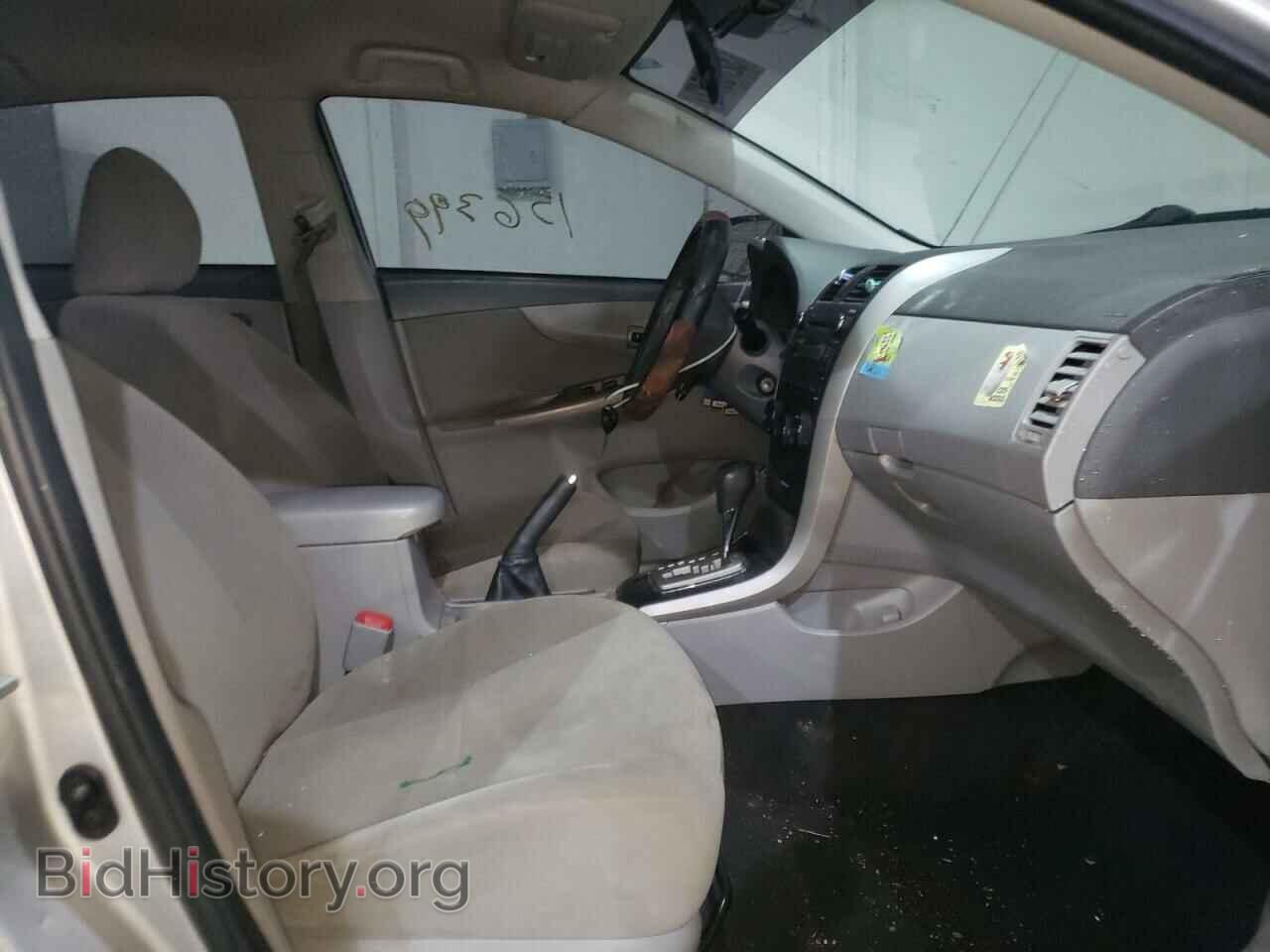 2010 TOYOTA COROLLA - VIN: 2T1BU4EE0AC282804 - Фото 5