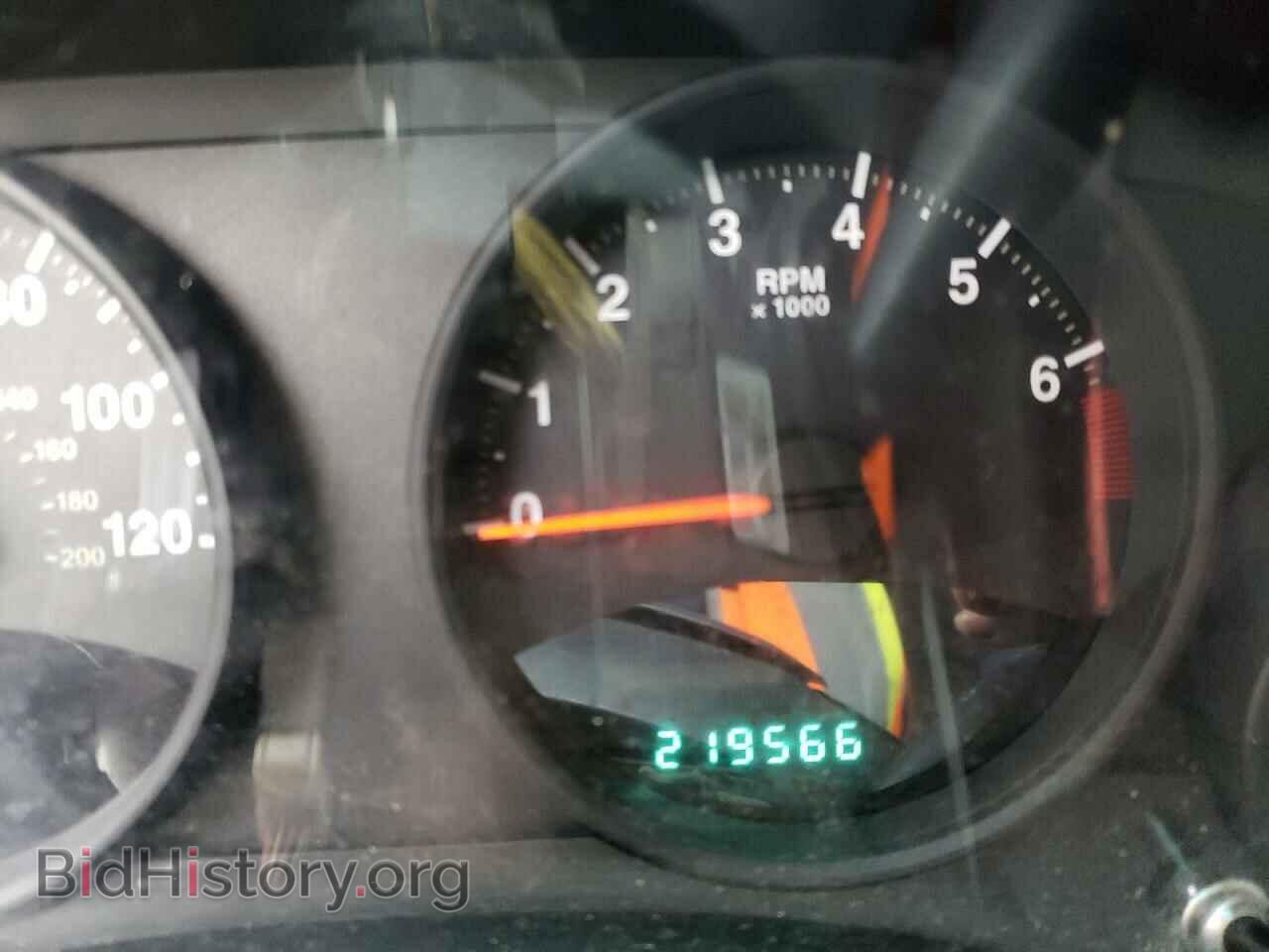 2010 JEEP COMPASS - VIN: 1J4NT4FB3AD558085 - Photo 8