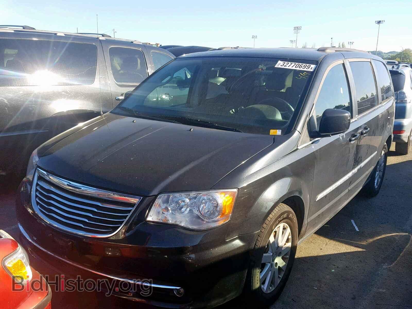 2013 CHRYSLER TOWN & COU - VIN: 2C4RC1BG0DR620924 - Фото 2