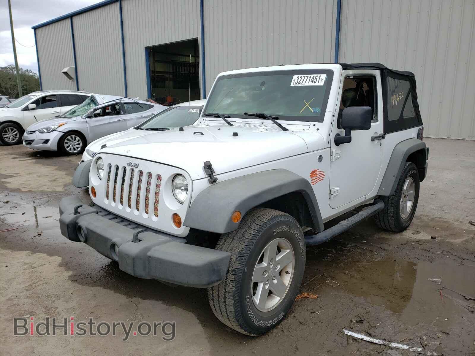 2011 JEEP WRANGLER - VIN: 1J4AA2D14BL622967 - Фото 2