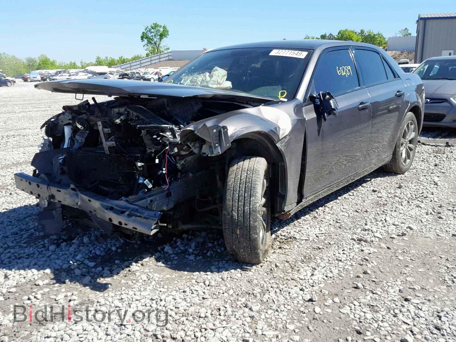 2014 CHRYSLER 300 - VIN: 2C3CCAGGXEH311973 - Фото 2
