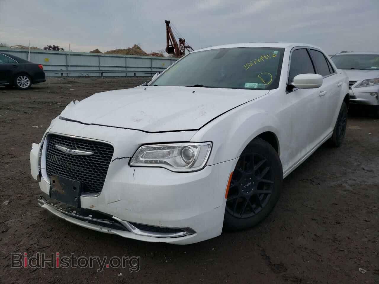 2015 CHRYSLER 300 - VIN: 2C3CCAAG9FH931112 - Фото 2
