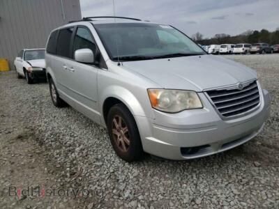 2010 Chrysler MINIVAN Town & COU, silver — VIN 2A4RR5D13AR458355, Copart