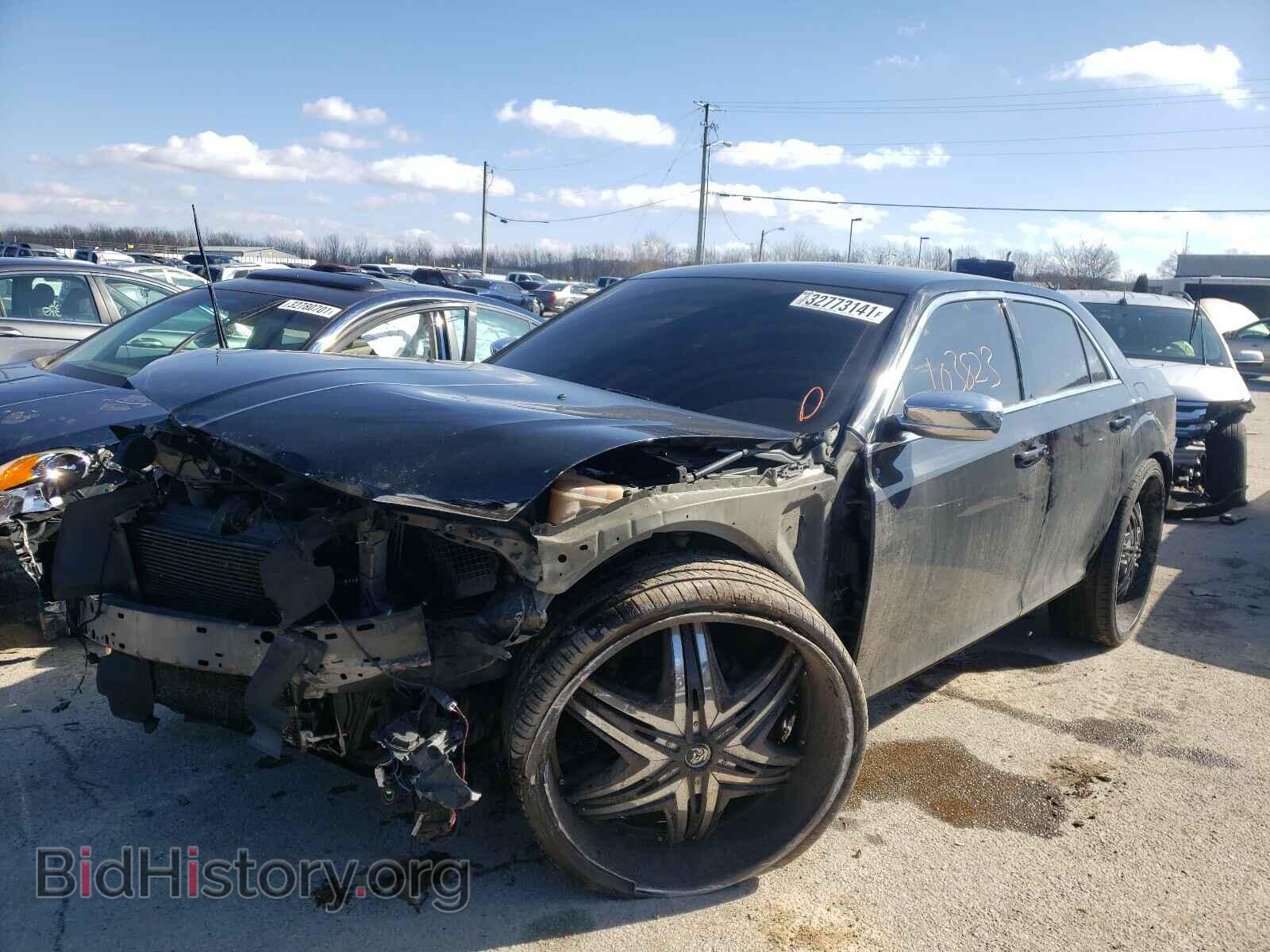 2013 CHRYSLER 300 - VIN: 2C3CCABTXDH686765 - Фото 2