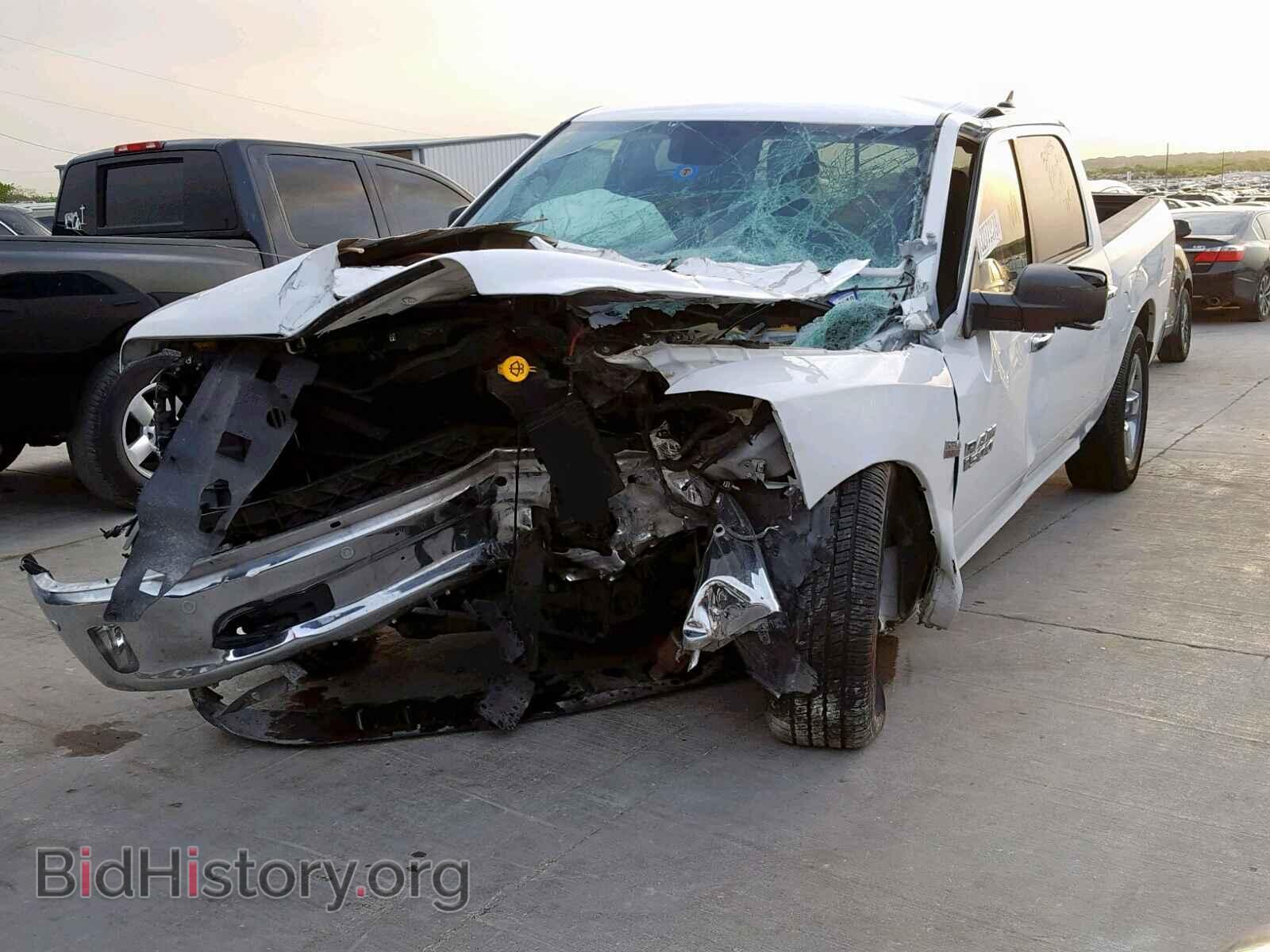 2016 RAM 1500 SLT - VIN: 1C6RR7LT3GS130386 - Фото 2