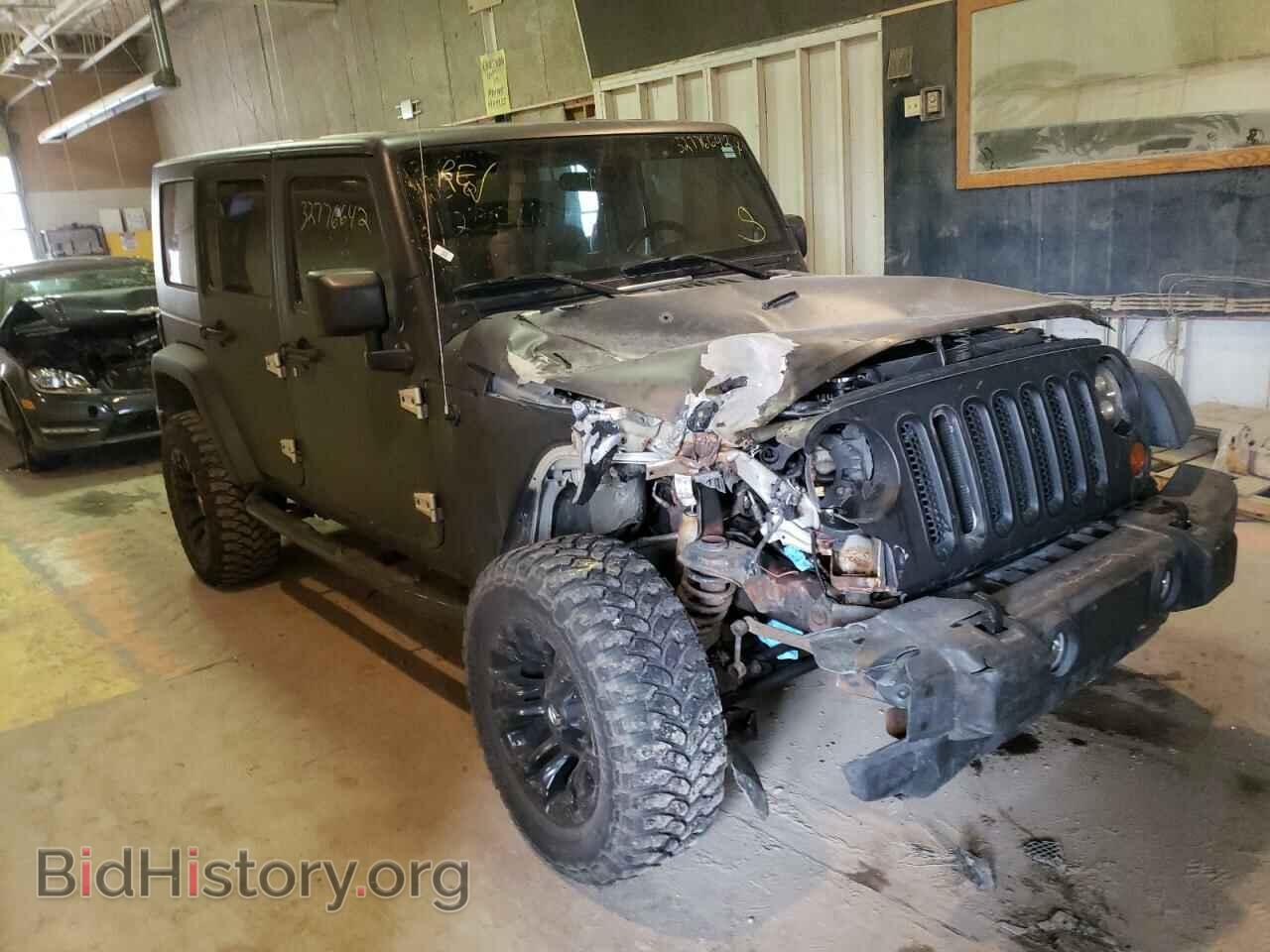 Фотография 1J4GA39157L123014 - JEEP WRANGLER 2007