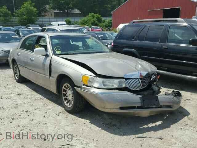 Photo 1LNHM82W9YY902775 - LINCOLN TOWNCAR 2000