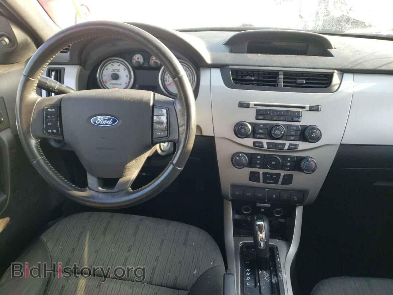 2009 FORD FOCUS - VIN: 1FAHP37N49W181654 - Фото 9