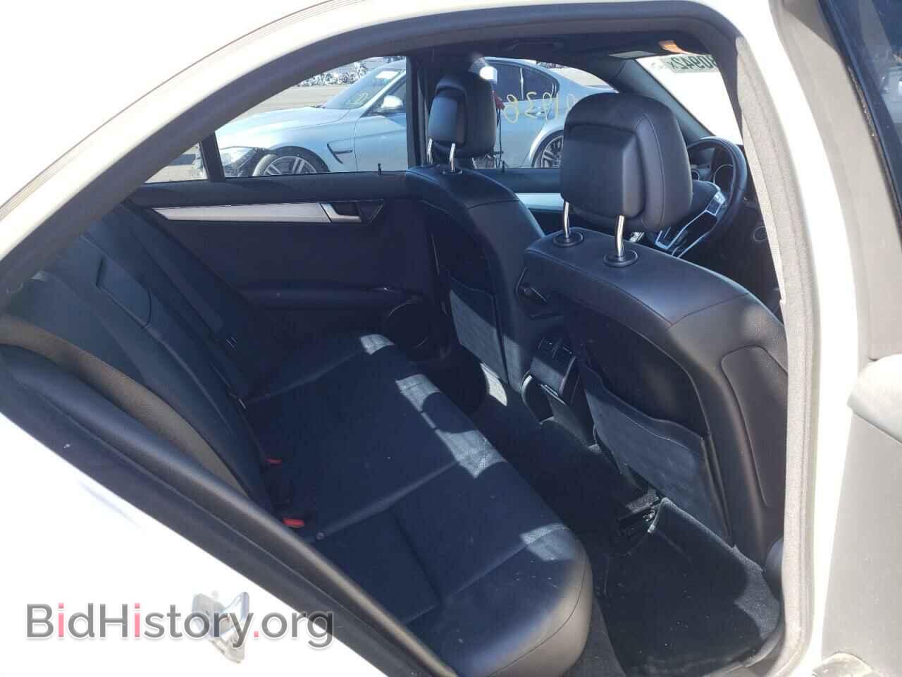 2012 MERCEDES-BENZ C-CLASS - VIN: WDDGF4HB2CA716347 - Фото 6