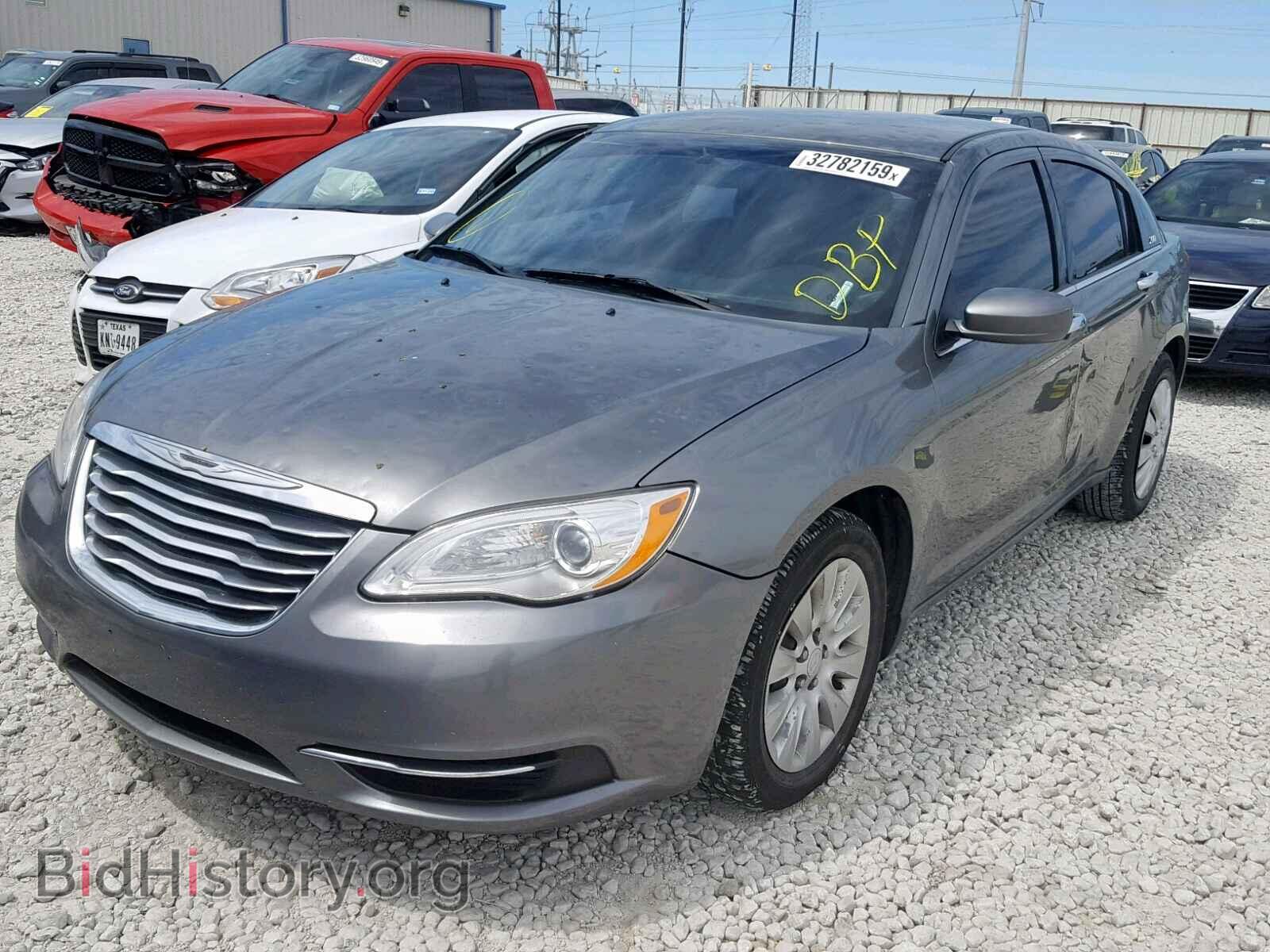 2012 CHRYSLER 200 - VIN: 1C3CCBAB7CN163224 - Фото 2
