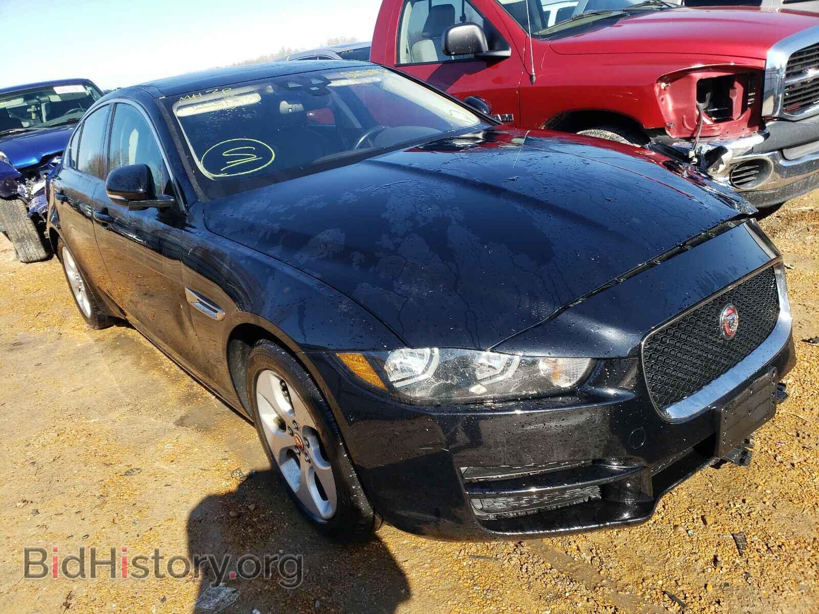 Photo SAJAR4BG2HA977594 - JAGUAR XE 2017